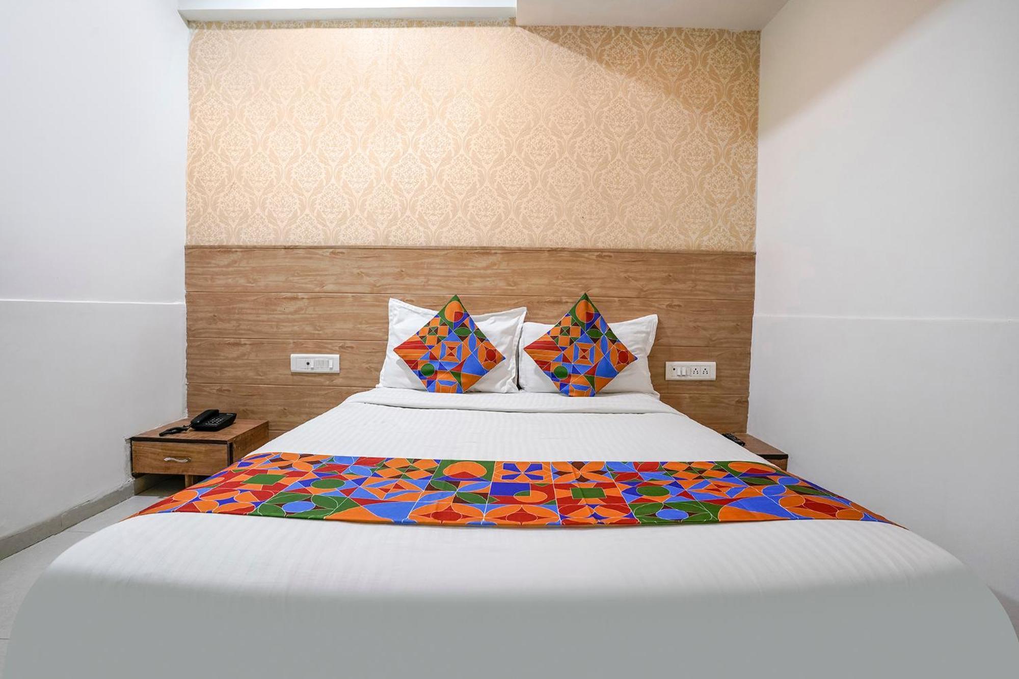 Fabhotel Galaxy I Ahmedabad Exterior foto
